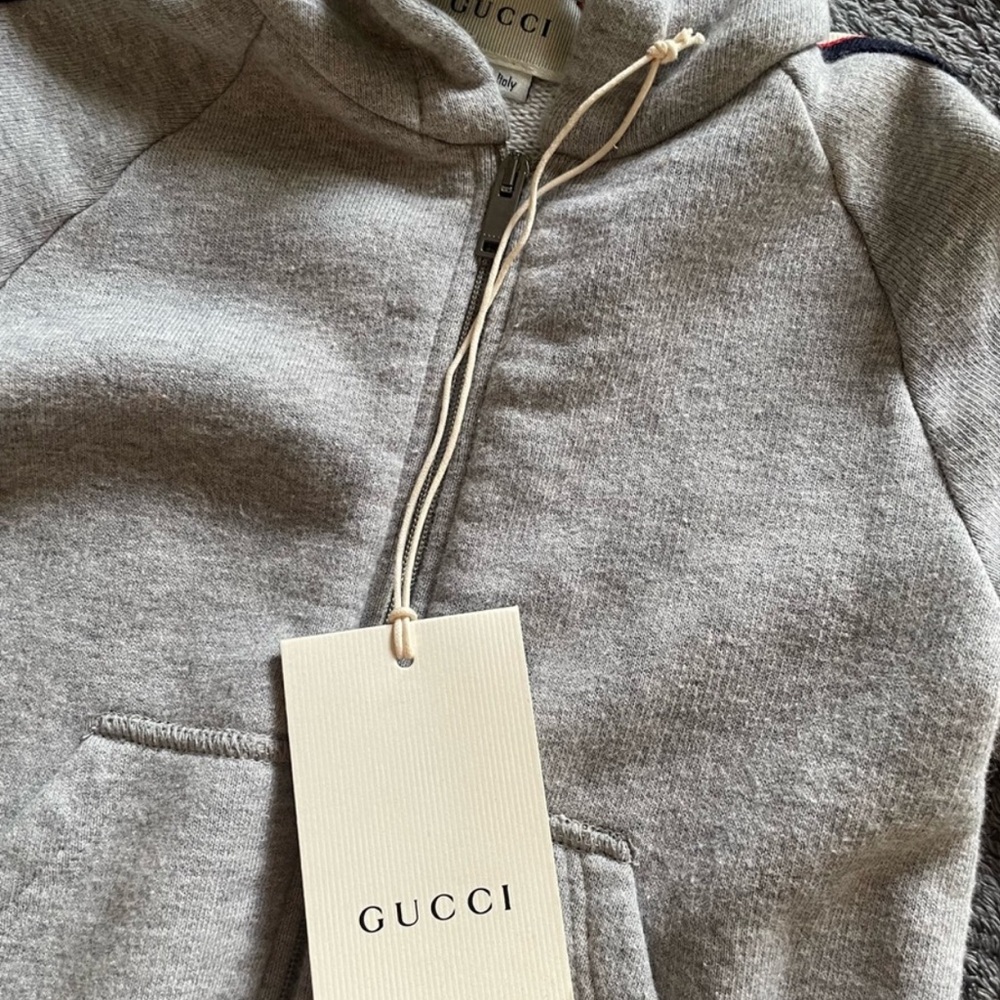 GUCCI BABY GREY HOODIE SLEEPSUIT - Picture 7 of 7